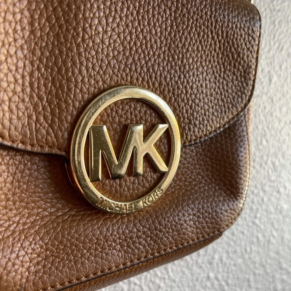 MICHAEL KORS CROSSBODY